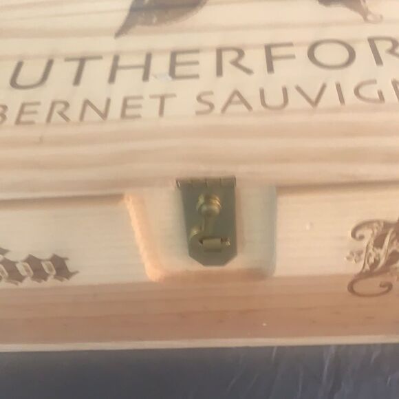 Great Wooden Wine Crate - Picture 2 of 5